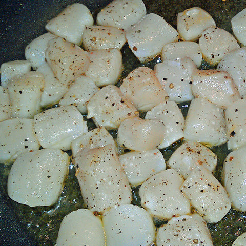 Crossroads <br />New England <br />Clambake <br />Nantucket Bay Scallops